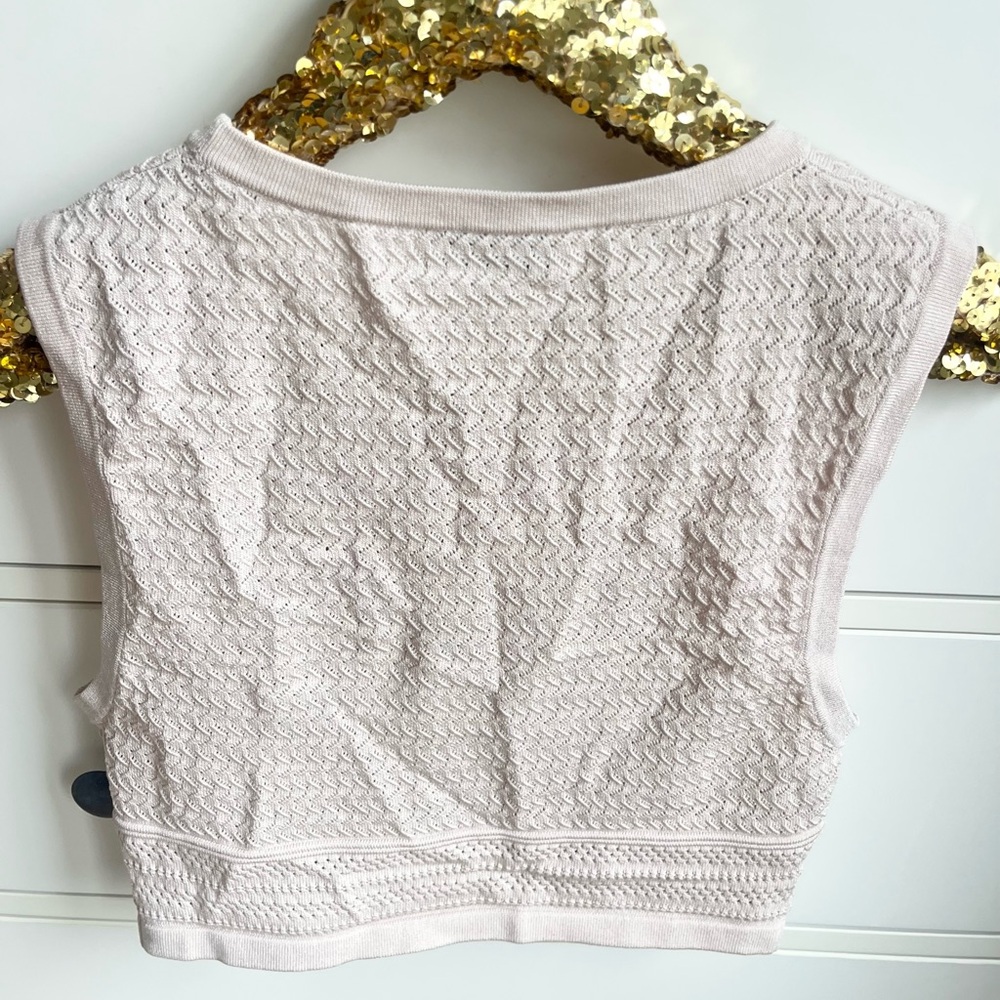 Aritzia Babaton Pointelle Sleeveless Sweater Knit Crop Top in Cream Beige - Picture 4 of 9